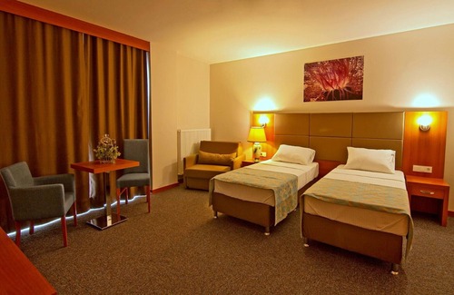 Pendik District Apartment | Family Rooms Rented in Istanbul, Tuzla, Turkey