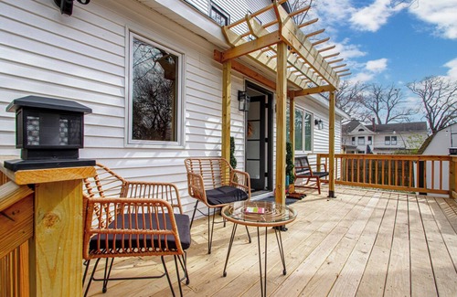 Downtown Little Rock House | Family-sized Historic Sallie Peay House! 10 mins walk to Children's Hospital!