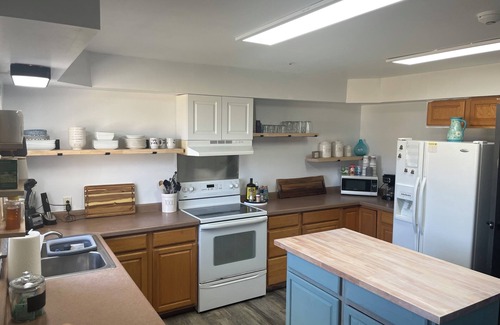 St. Joseph Apartment | Family suite sleeps 11! We are near Champaign-Urbana 4 bedrooms & 2.5 bathrooms