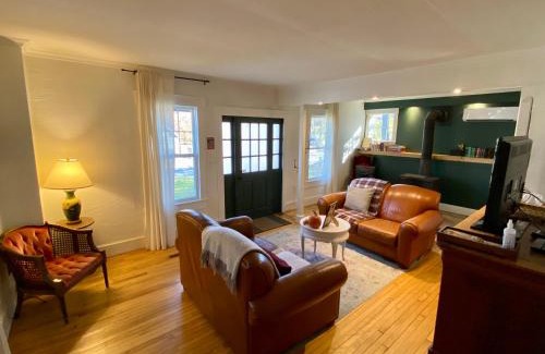 Ayers Cliff House | Family Summer House in the Eastern Townships