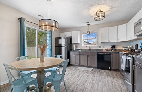 Westfield House | Family/Team Stay/Waffle Bar/5 min. to Grand Park