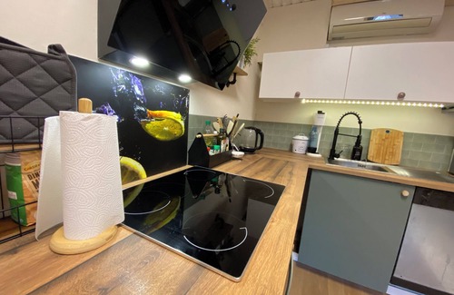 Hesel Apartment | Family time-out by the forest, barbecue&terrace, quiet&central