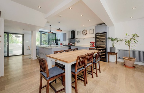 Highbury House | Family Townhouse, by Veeve