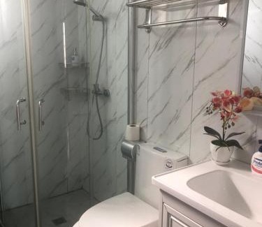 Port Moresby Apartment | Family Transit Home Unit 6