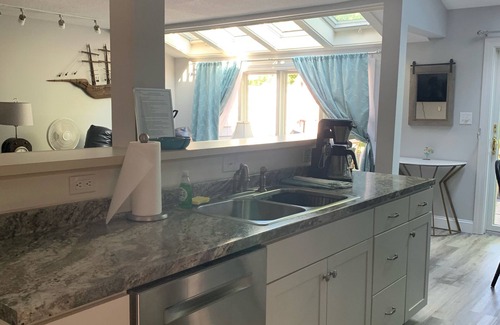 Ocean Park Condo | Family vacation home walking distance to the beach