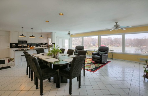 Dixie - Berryhill House | family vacation, BOATING, with heated pool Waterfront Lake wylie home -hot tub