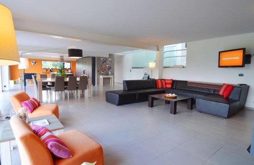 Profondeville House | Family Villa, Profondeville