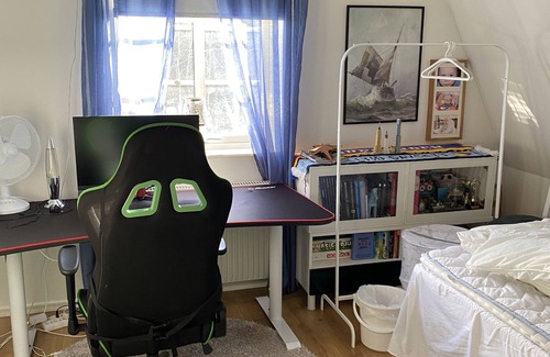 Sodertalje Municipality Bed & Breakfast | Family & Work Home w Garden in Kallfors Järna Sthlm by Golf, Lakes, Sea, Forest