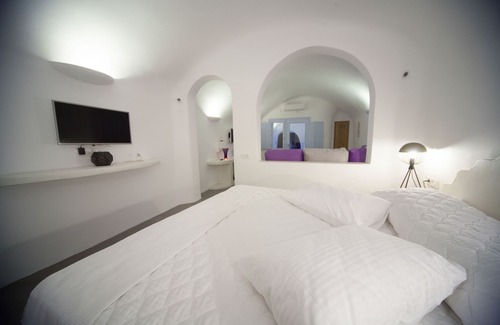 Fira Hotel | Fanari Vista Suites