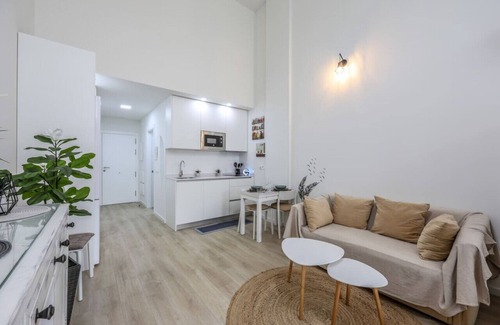 San Andres Apartment | Fancy Studio with Terrace & Pool in Madrid South