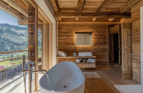 Livinallongo del Col di Lana Bed & Breakfast | Fantastic chalet