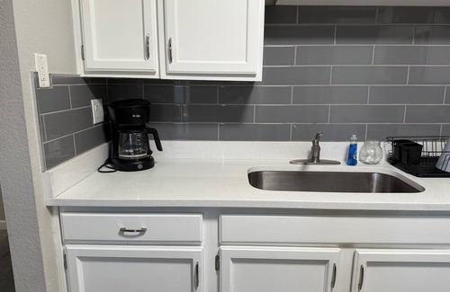 Paradise Valley Village Condo | Fantastic 2-bedroom condo with AC in Phoenix