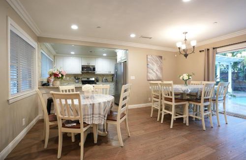 Anaheim Resort House | Fantastic 6 bedroom, 45 bath home (4 master Suites), pool home