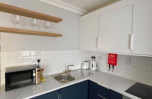 Galway City Centre Apartment | Fantastic City Centre Location - Sleeps 5