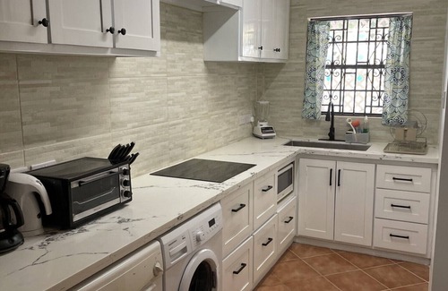Bois d'Orange Condo | Fantastic condo near the beach & town! Construction discount!