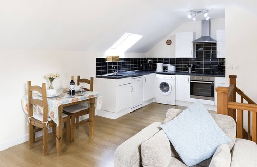 Newchapel Cottage | Fantastic couples escape to the country. Close to the coast in peaceful location