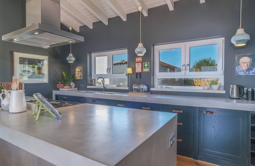 Salema House | Fantastic Family Villa with sparkling Private Pool