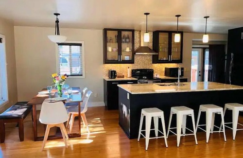 East Kootenay House | Fantastic Home Minutes From Downtown