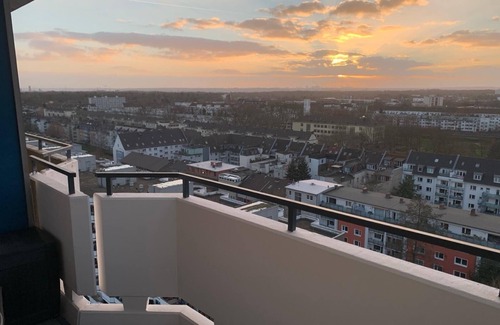 Zollstock Condo | Fantastic view of the sky over Cologne