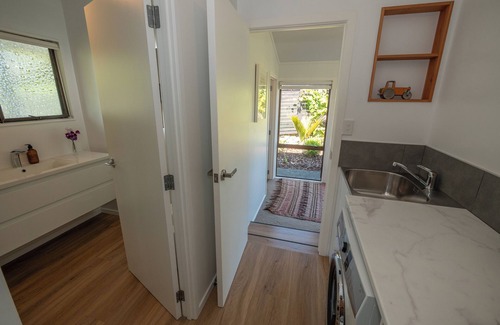 Mangonui House | Fantastic views in peaceful setting overlooking Mangonui Harbour