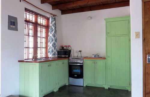Highgate Apartment | Far-I Guesthouse Modern studio apartment in rural Jamaica