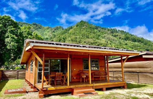 Moorea-Maiao Ski Chalet | Fare Te Ava - Comfy cabin w Private Beach Access