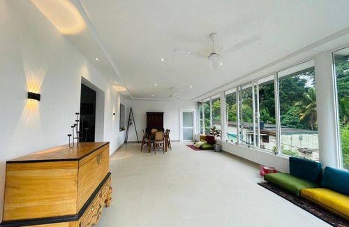 Tennekumbura House | farm Hill - Kandy Family Villa
