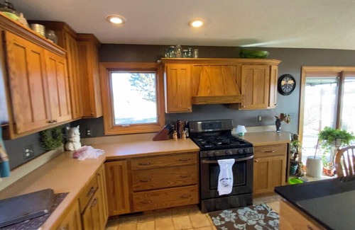 Pierre House | Farm Island Missouri River Views