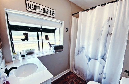 St. Augustine Apartment | Farm Living is the Life! Come stay at the Horse Farm in Barn Apartment
