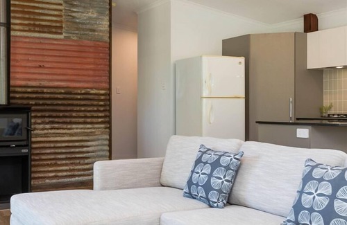 Clothiers Creek Apartment | Farm-Stay Cabin 2nt(farm cabin)