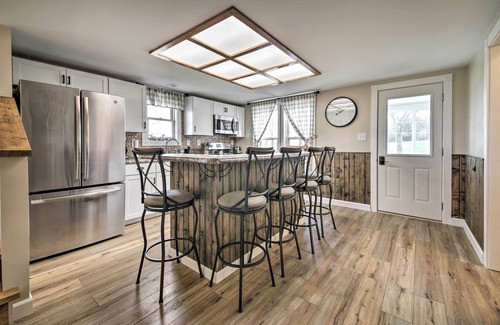 Ste Genevieve House | Farm-Style Ste. Genevieve Retreat w/Fire Pit!