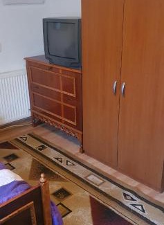 Cluj-Napoca Apartment | Farmec vintage4