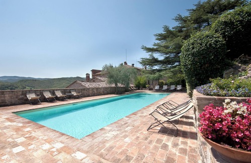 San Venanzo Apartment | Farmhouse apartments with breathtaking scenery and unspoiled nature.
