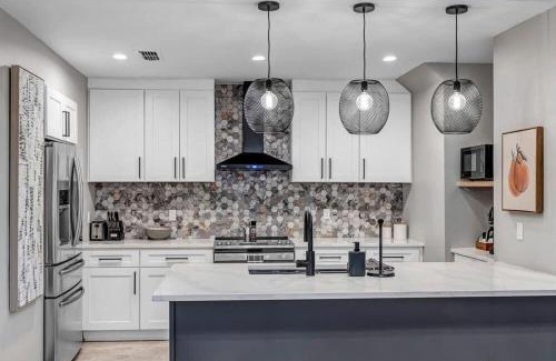 San Marco House | Farmhouse chic in San Marco - 5 min to downtown