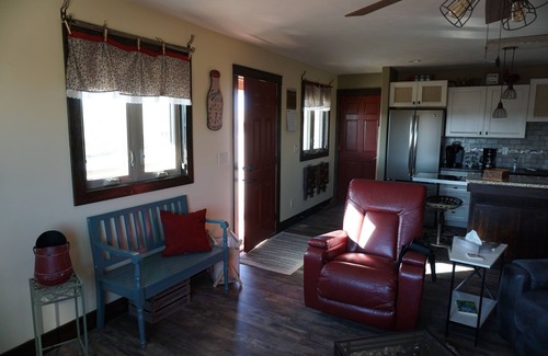 Kearney House | Farmhouse Flair Close to Town