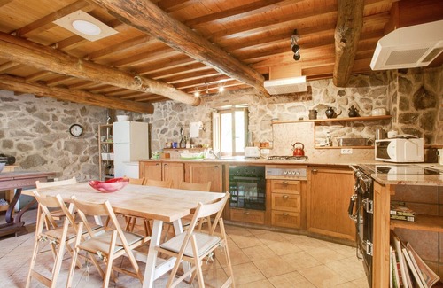 Panton Other | Farmhouse in Castrotañe with Terrace
