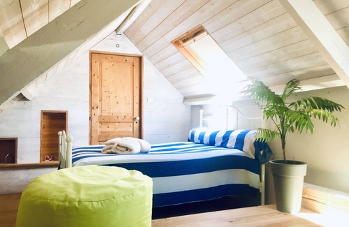 Vaudricourt Other | Farmhouse in residential village with private pool