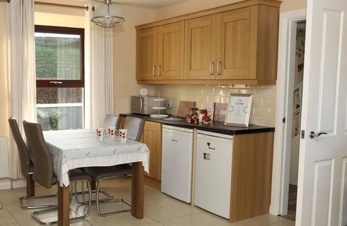 Strabane House | Farmhouse near Newtownstewart 3 bedrooms