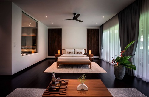 Sameakki Mean Chey Hotel | Farmhouse Resort & Spa