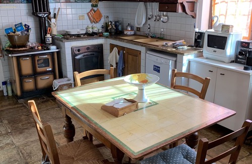 Calvi di Umbria Villa | Farmhouse with pool and park, ideal for families or groups of friends