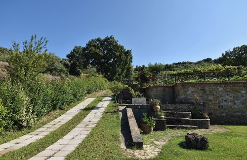 Perdifumo House | Farmhouse with infinity pool. Ideal for groups.