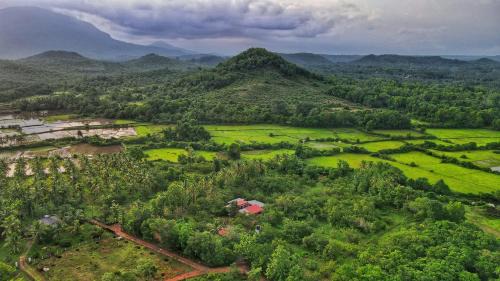Kundapur House | Farmhouse with Pool - Kalavady Farmstay