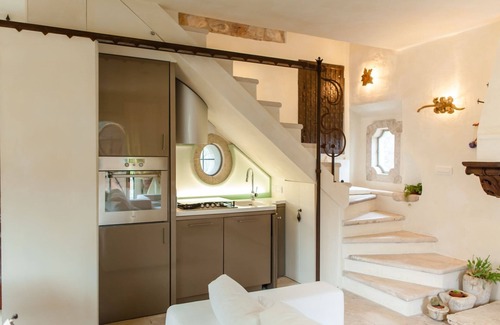 Montefortino Villa | Fascinating ancient tower in the Parco Nazionale dei Monti Sibillini. Breathtaking view, pool, heate