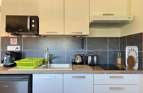 Bonnefoy-Roseraie-Gramont Apartment | Faubourg - Air-conditioned Studio near the city center!
