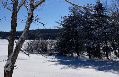 Huntsville Cottage | Fawn Ridge Cottage: Lovely Muskoka Hillside Escape
