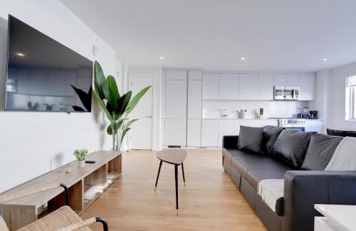 Radnor - Fort Myer Heights Apartment | Feel Like at Home From Arlington in This Stylish Apt