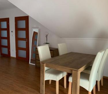 Egerszalok Apartment | Fehér Orchidea Apartman