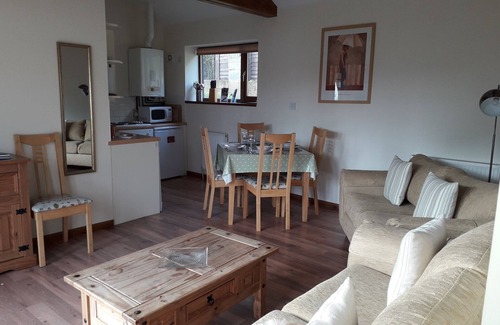 Thorpe Market Cottage | Felgate Cottage - Set Around An Old Farmyard In A Village Location