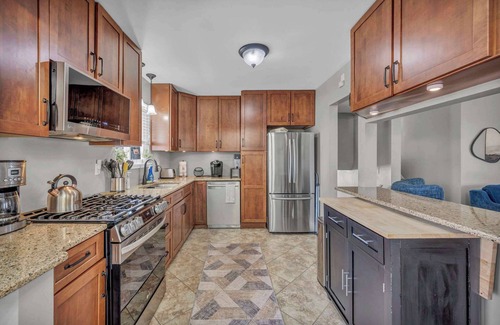 Mayfield Heights House | Fenced backyard - Pets OK - 3 Bd 3 Ba