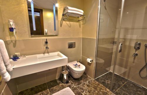 Kaynaslı Hotel | Fenerbahçe Serkan Acar Resort&Sports Topuk Yaylası